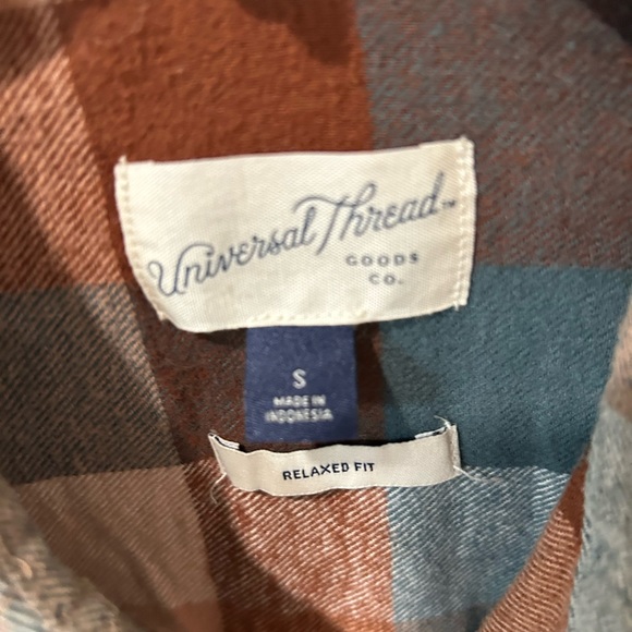 Universal Thread flannel - Picture 3 of 4